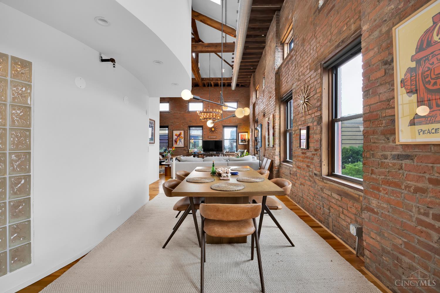 404 Reading Road #401