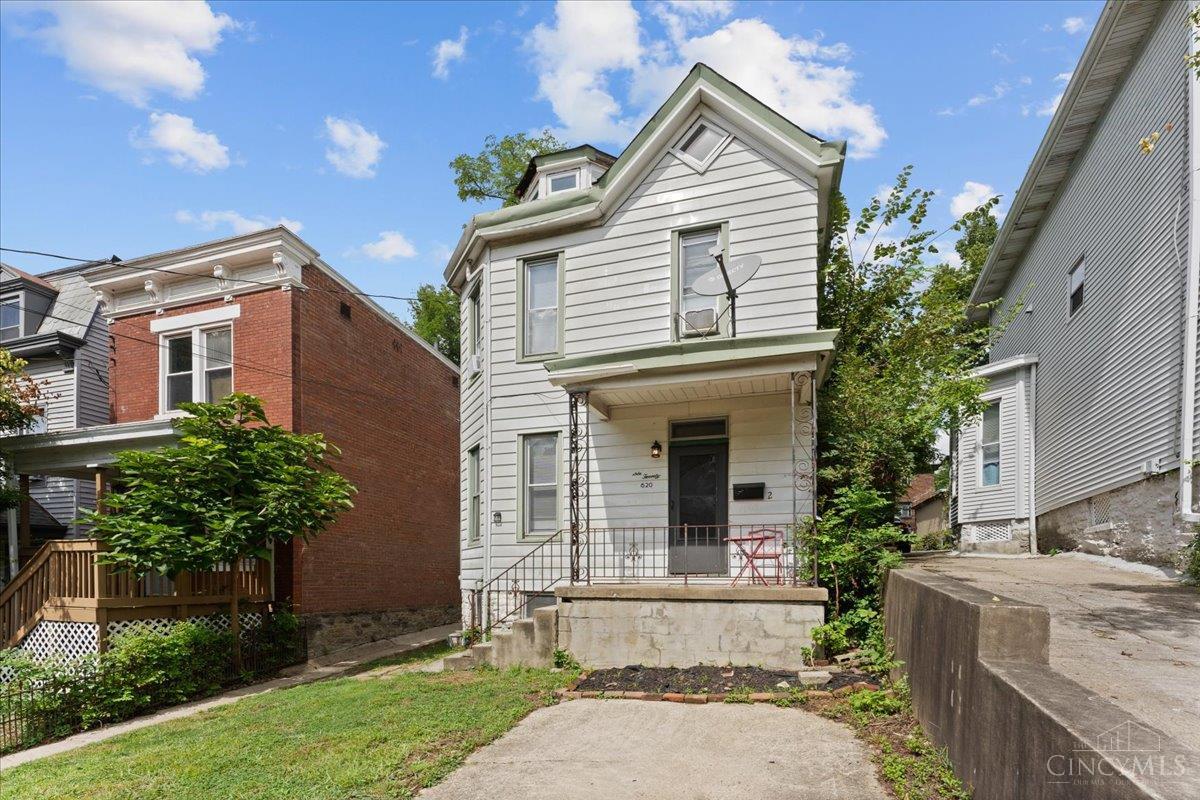 620 Riddle Road, Cincinnati, OH, 45220 — photo 2