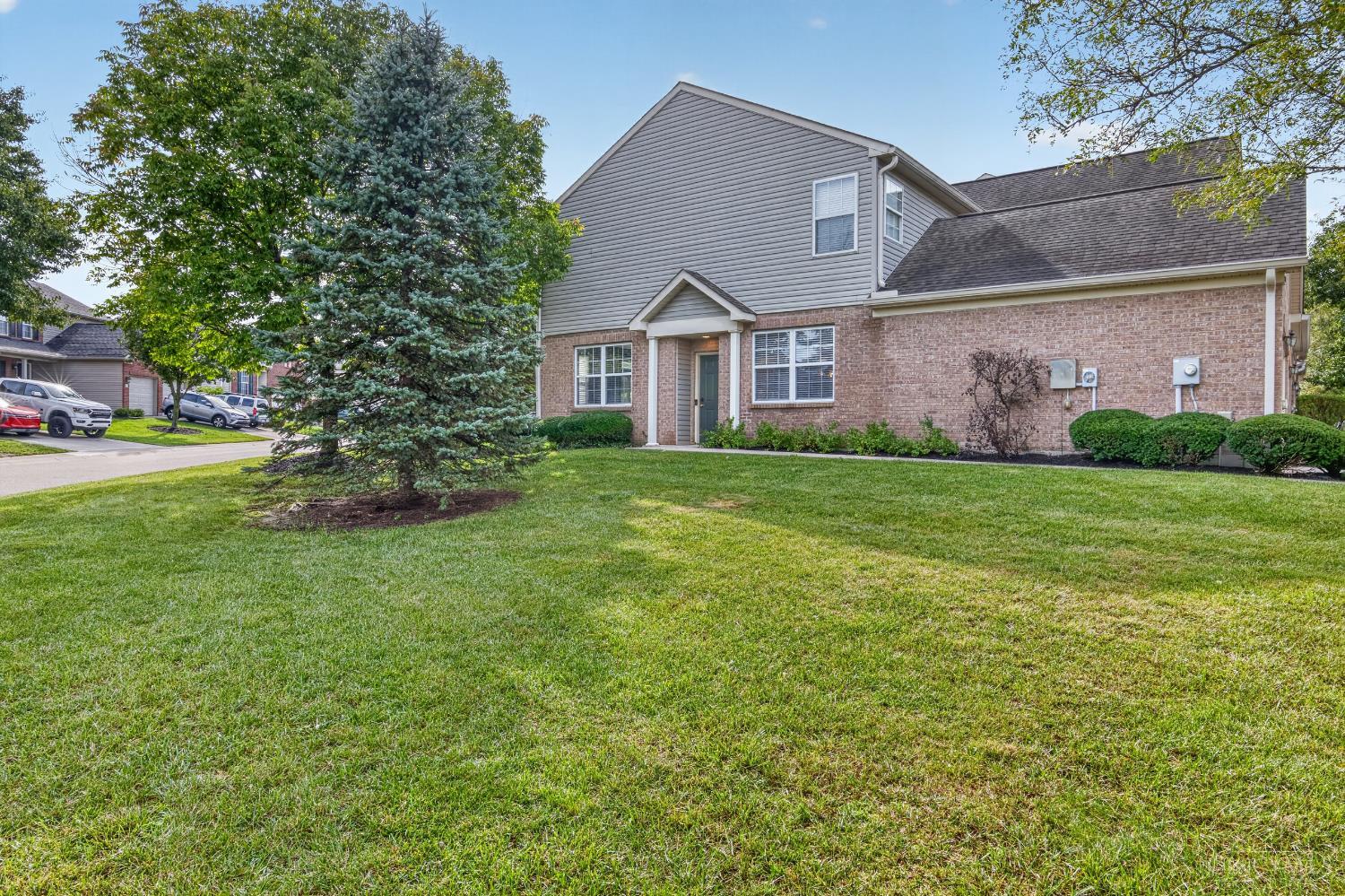 Photo 2 of Condo for sale at 3529 Thorngate Dr, Mason, OH 45040 | MLS# 1893769 | Listing updated on 2026-09-14