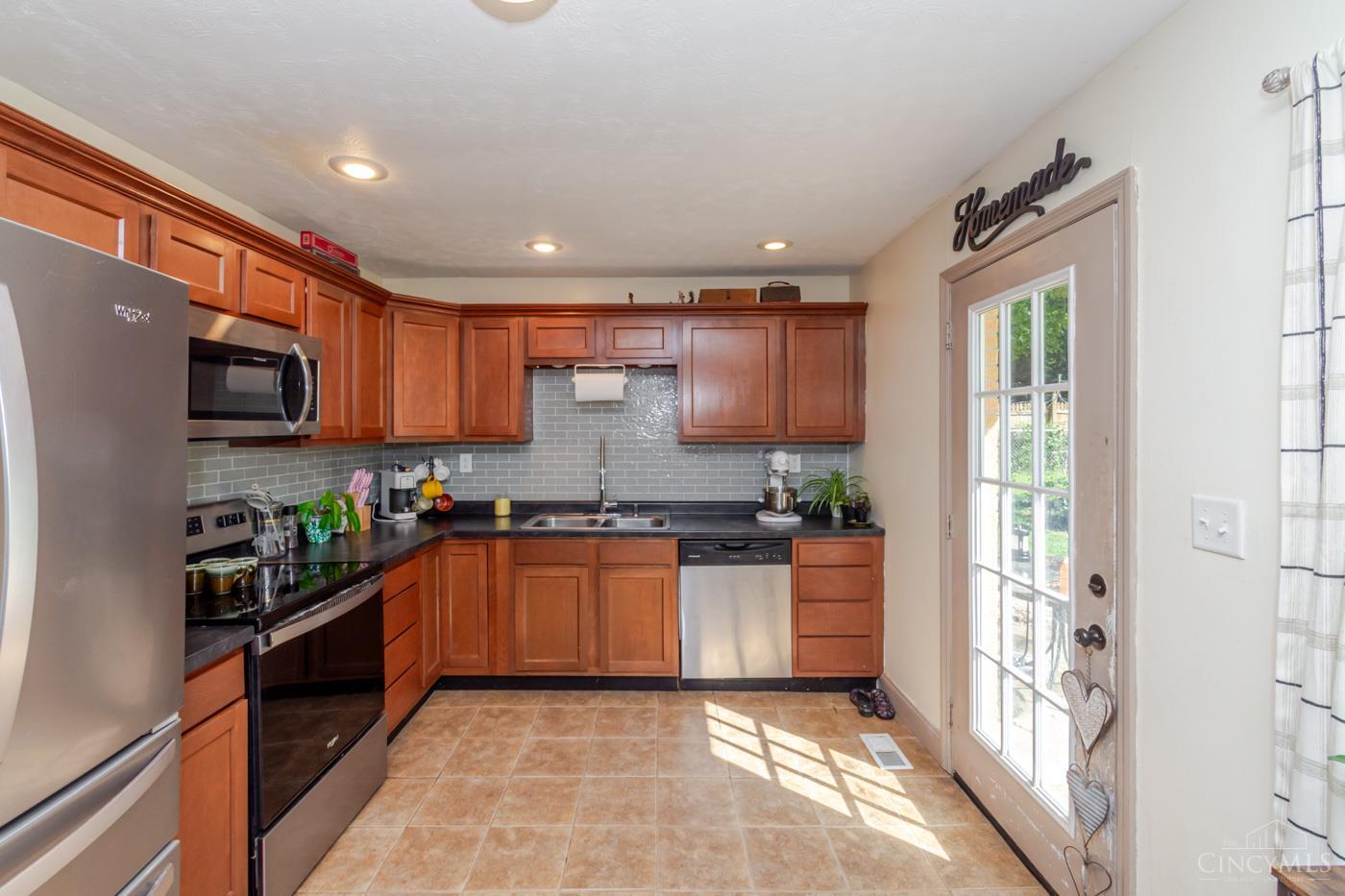446 Woodside Drive, Twin Twp, OH, 45381 — photo 13