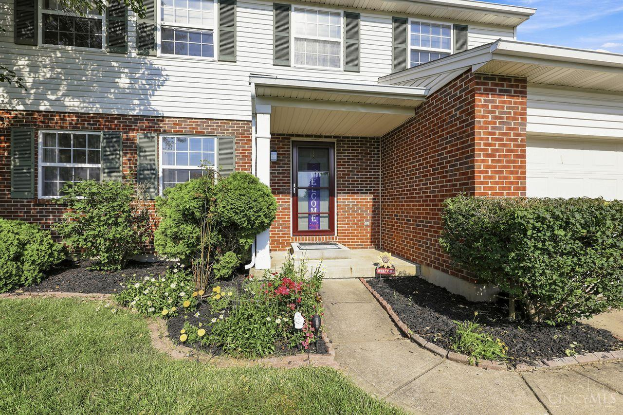 Photo 2 of Single family home for sale at 8031 Simpson Crk Way, Mason, OH 45040 | MLS# 1893803 | Listing updated on 2026-09-14