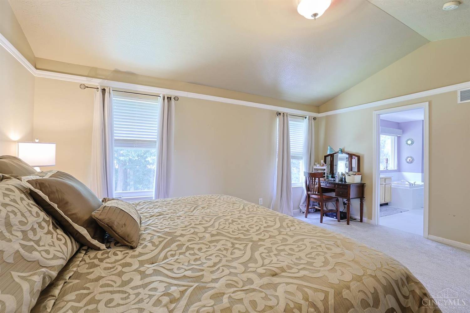 1147 Stableview Circle, Hamilton Twp, OH, 45039 — photo 20