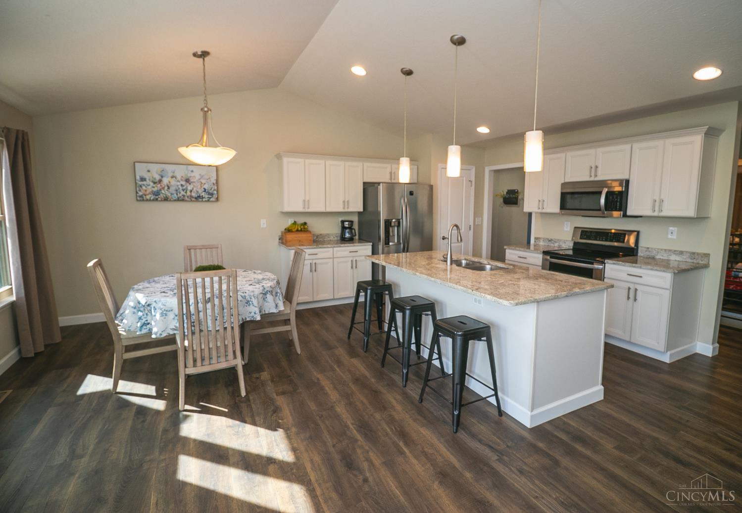 1331 Peregrine Way, Hamilton, OH, 45013 — photo 17