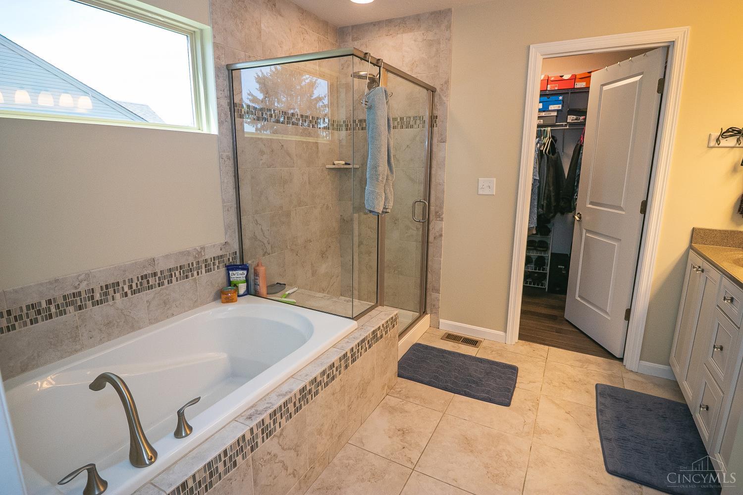 1331 Peregrine Way, Hamilton, OH, 45013 — photo 23