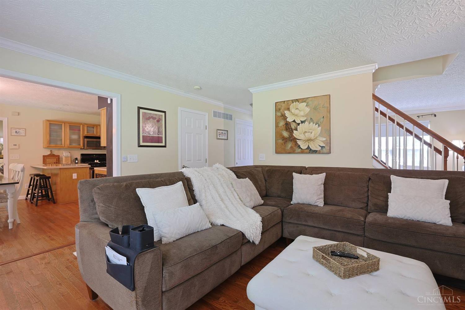 1147 Stableview Circle, Hamilton Twp, OH, 45039 — photo 10