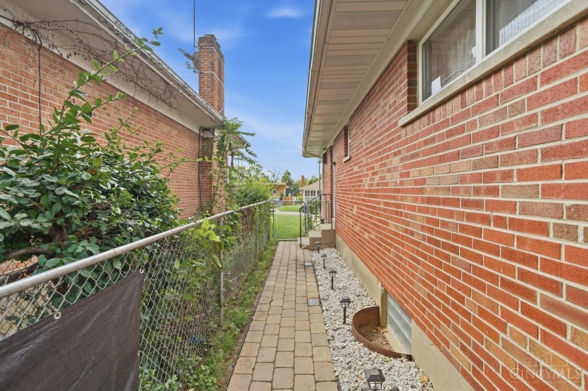 6136 Tahiti Drive, Cincinnati, OH, 45224 — photo 42