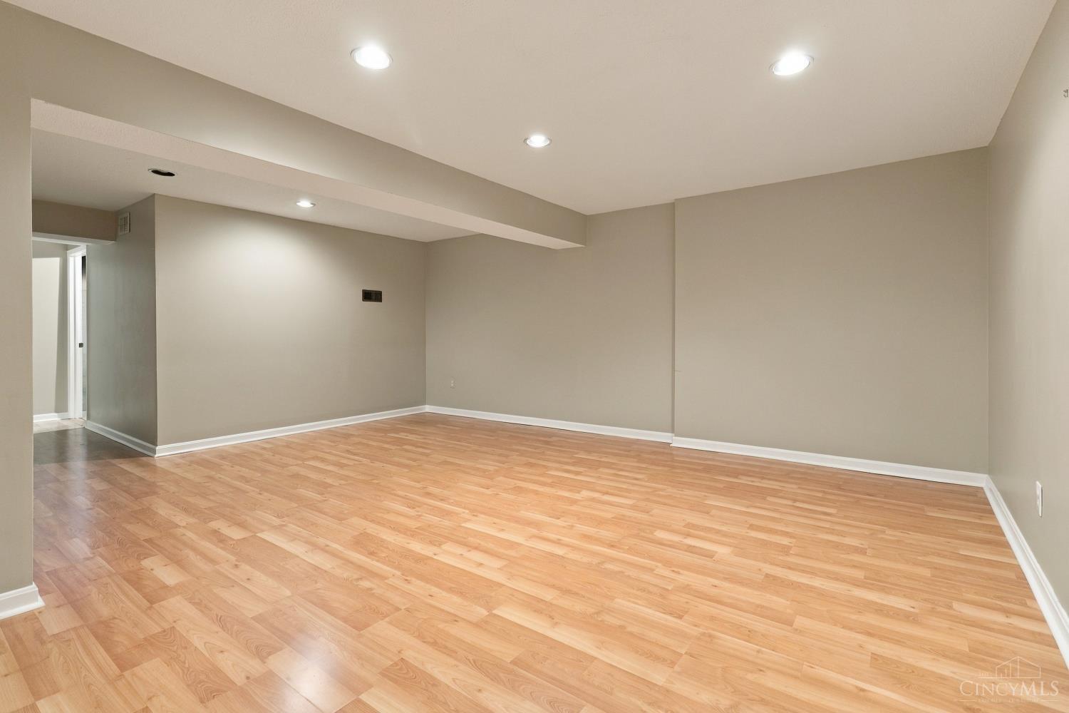 7576 Lake Pointe, Hamilton Twp, OH, 45039 — photo 31