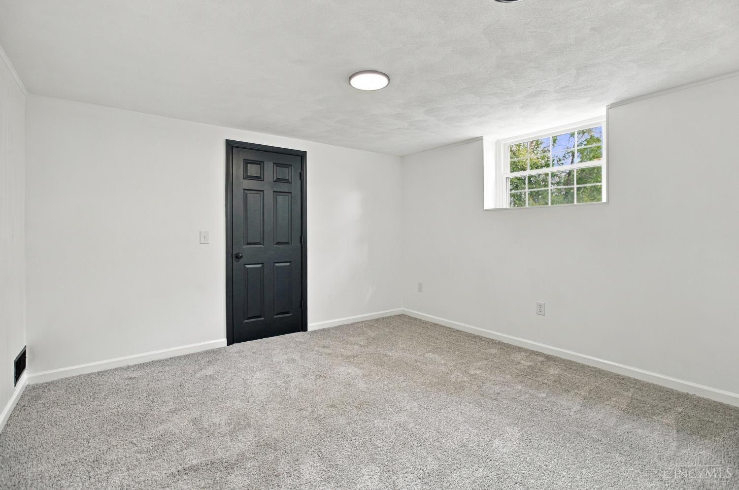 5741 Nickview Drive, Green Twp, OH, 45247 — photo 32