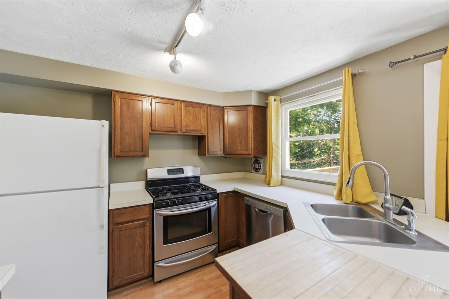 487 Brunswick Drive, Forest Park, OH, 45240 — photo 9