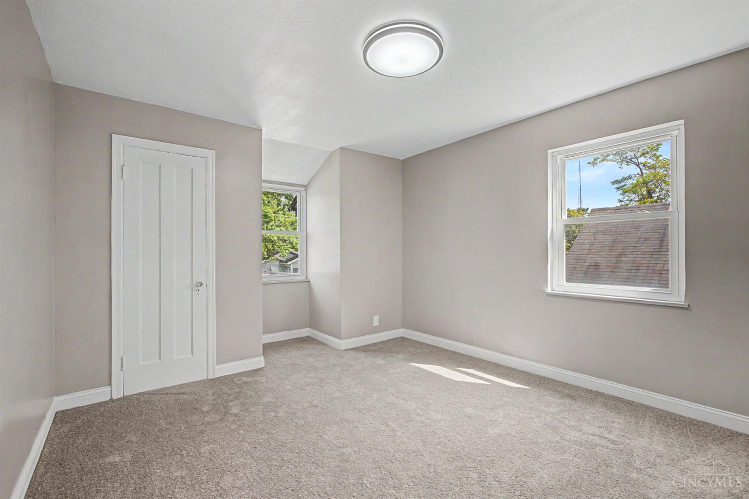 1127 Cedar Avenue, Cincinnati, OH, 45244 — photo 25