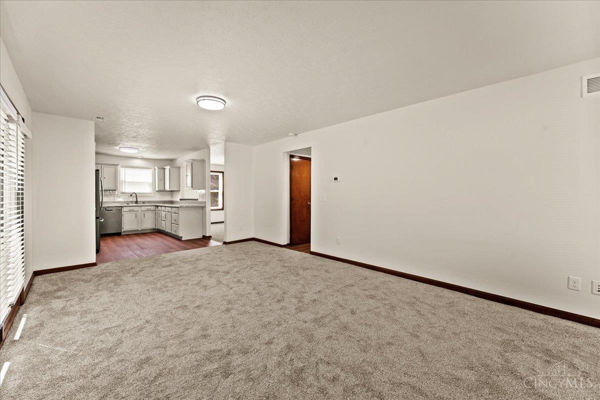 Photo 2 of Single family home for sale at 6344 Lakota Meadows Dr, Liberty Twp, OH 45044 | MLS# 1893905 | Listing updated on 2026-09-15