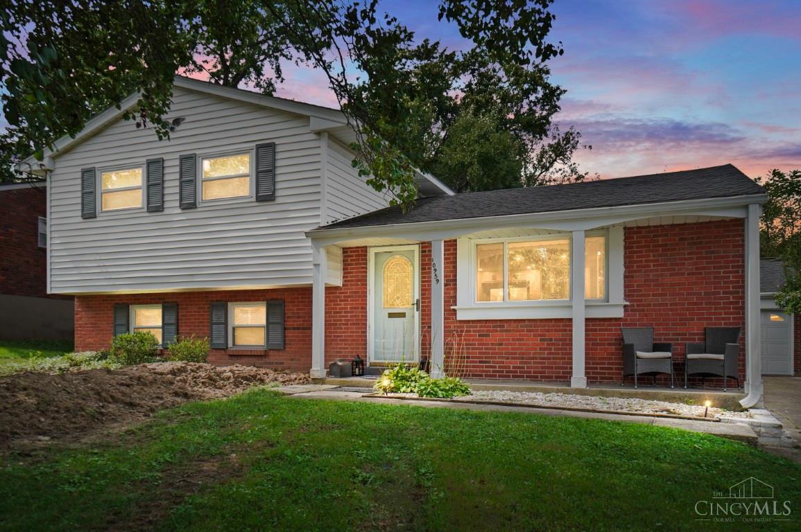 Single family home for sale at 10959 Thornview Dr, Sharonville, OH 45241 | MLS# 1893531