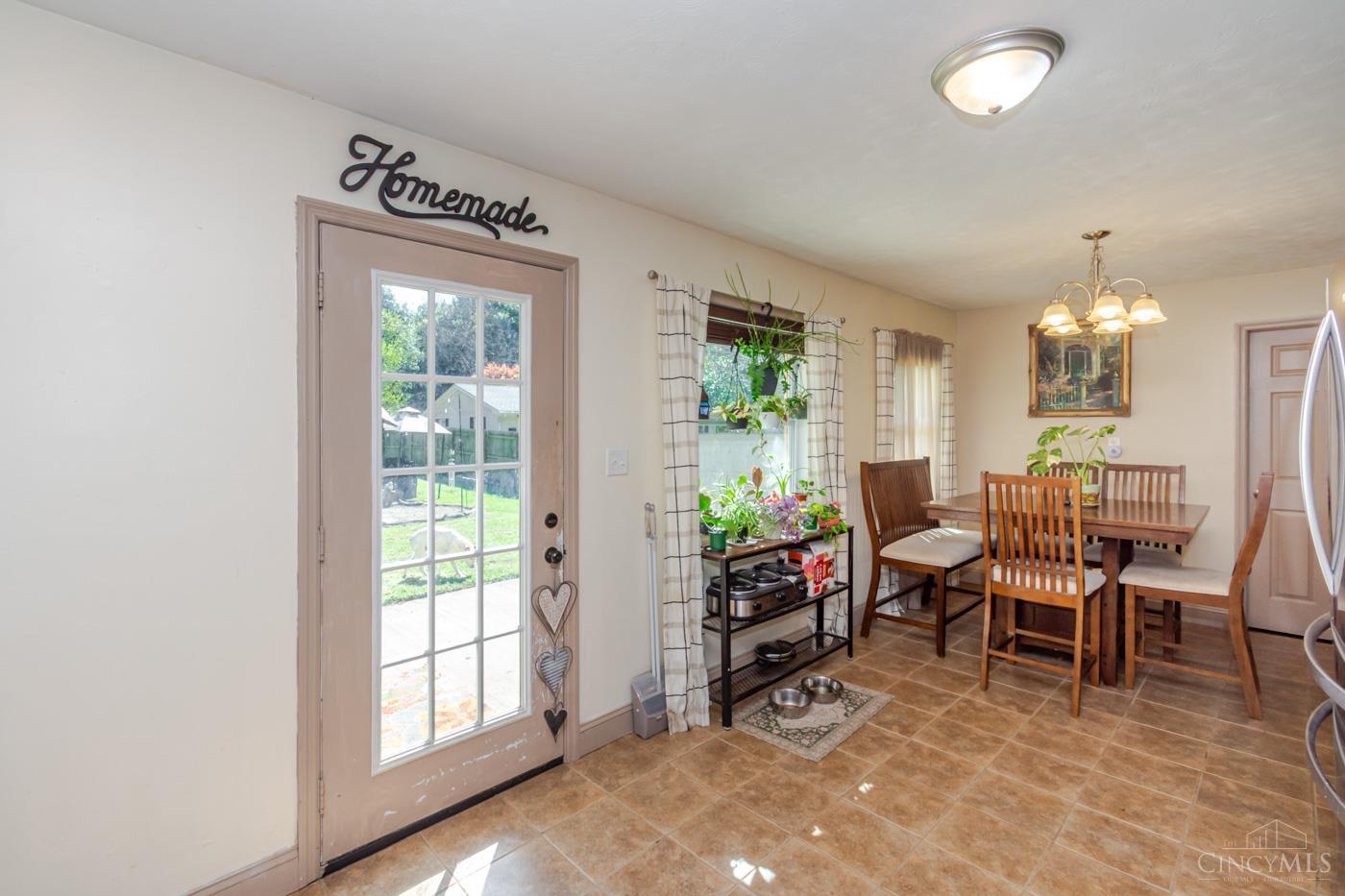 446 Woodside Drive, Twin Twp, OH, 45381 — photo 12