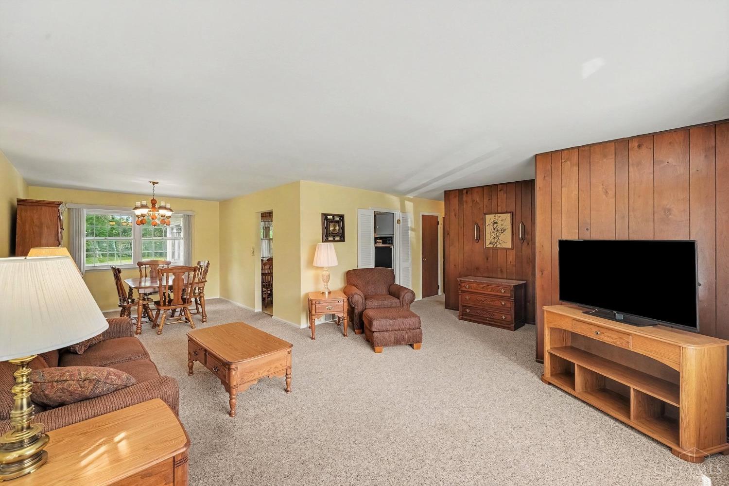 Photo 3 of Single family home for sale at 9811 Lorelei Dr, Springfield Twp., OH 45231 | MLS# 1893856 | Listing updated on 2026-09-17