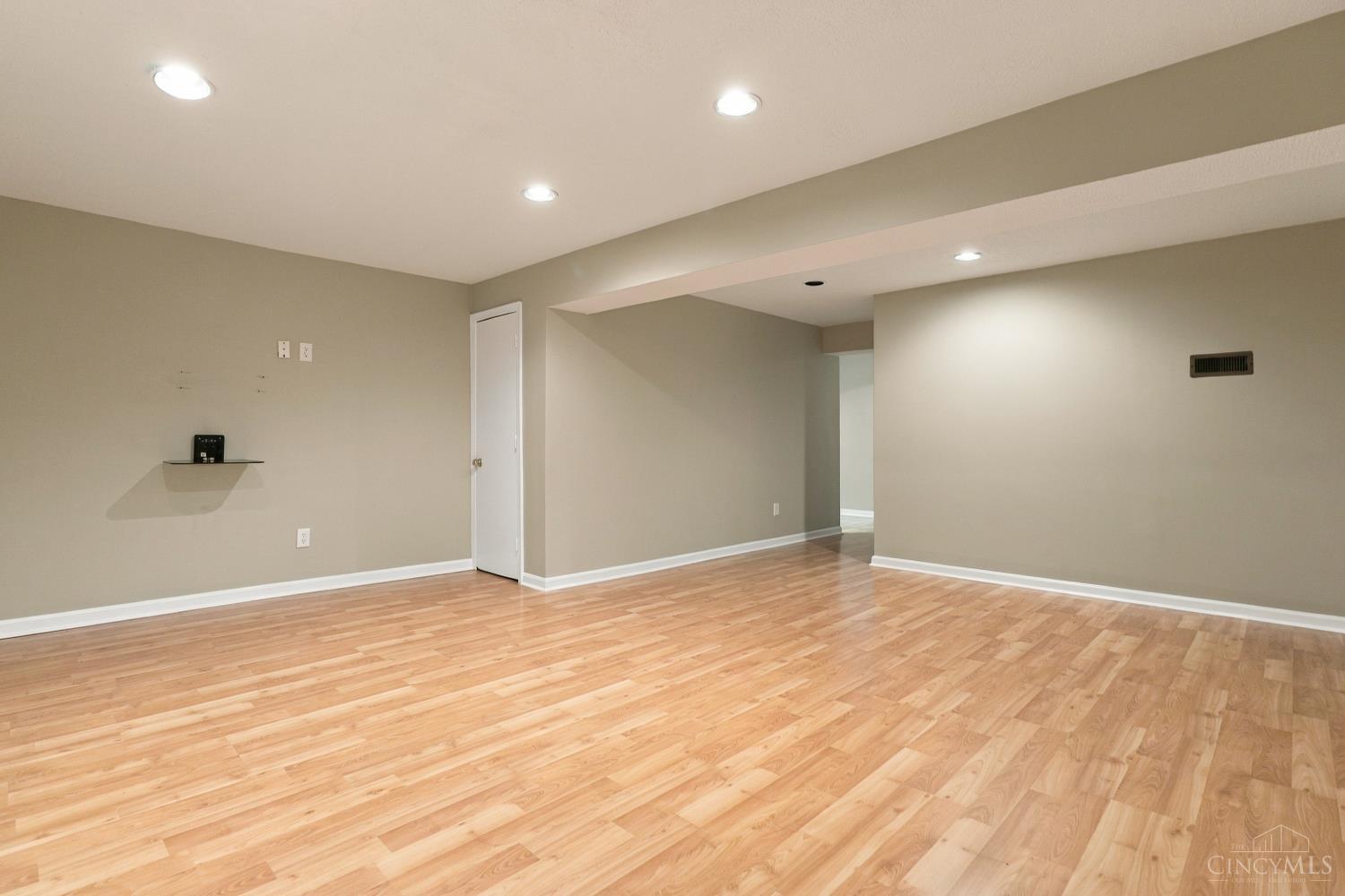 7576 Lake Pointe, Hamilton Twp, OH, 45039 — photo 29