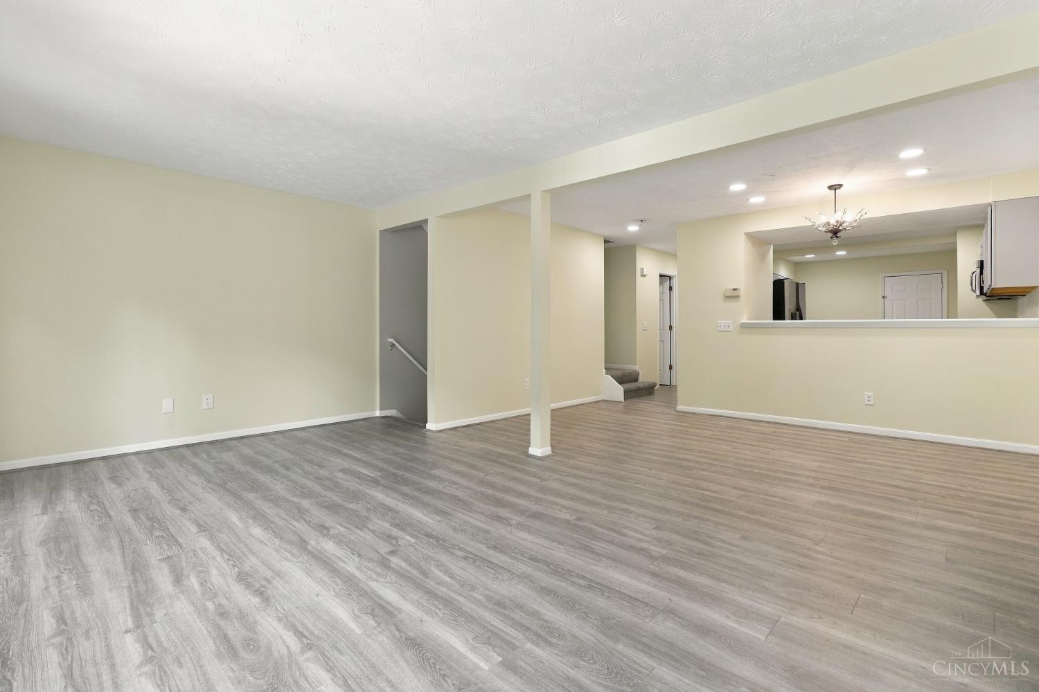 7576 Lake Pointe, Hamilton Twp, OH, 45039 — photo 14