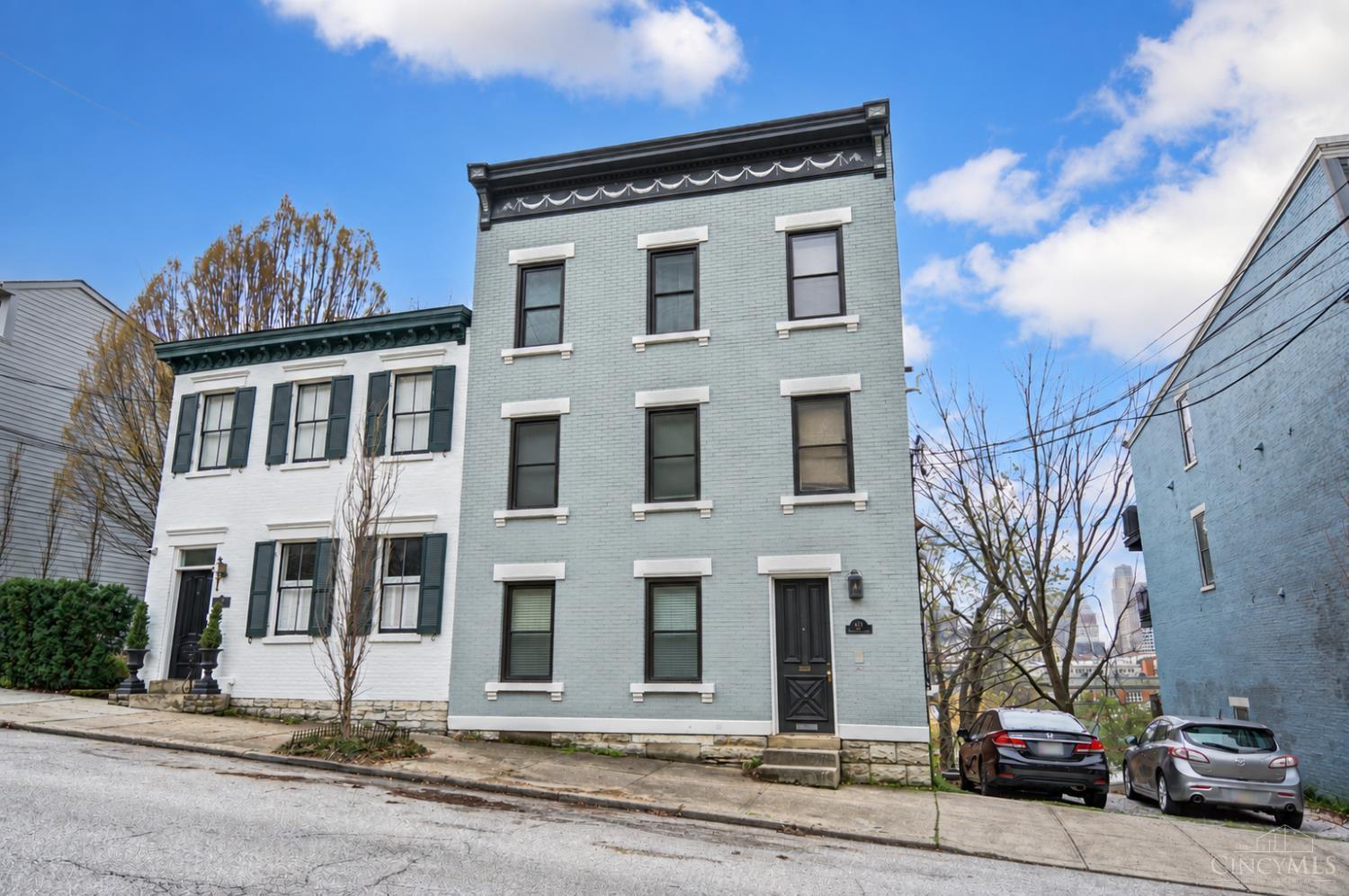 Photo 2 of Condo for sale at 413 Milton St #1, Cincinnati, OH 45202 | MLS# 1892633 | Listing updated on 2026-09-17