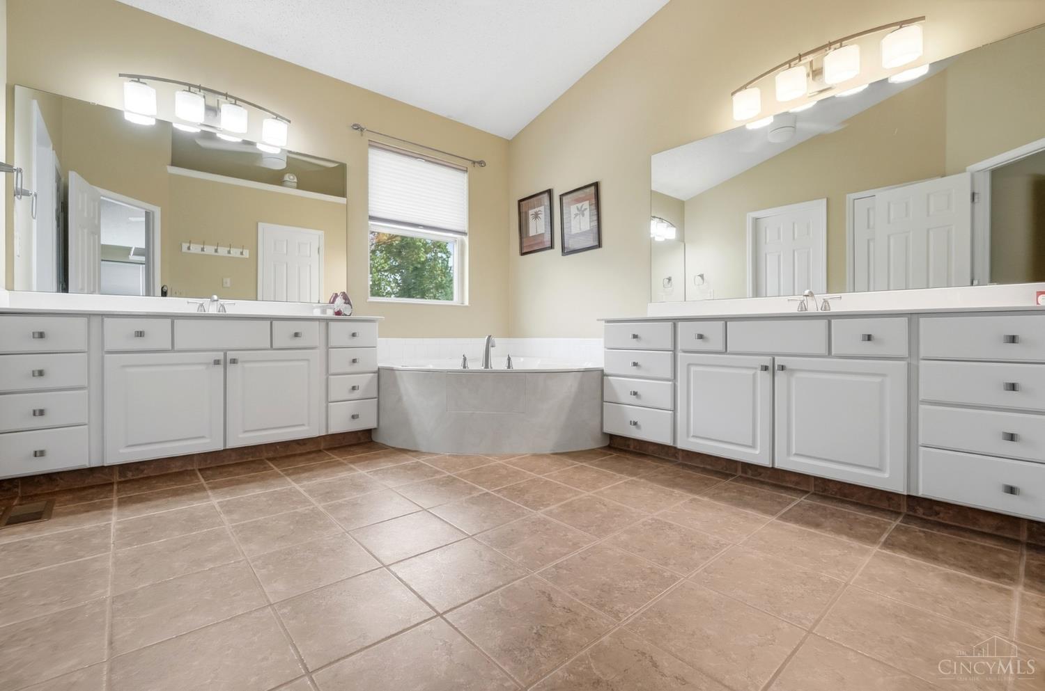 5292 Greenhouse Drive, Mason, OH, 45040 — photo 28