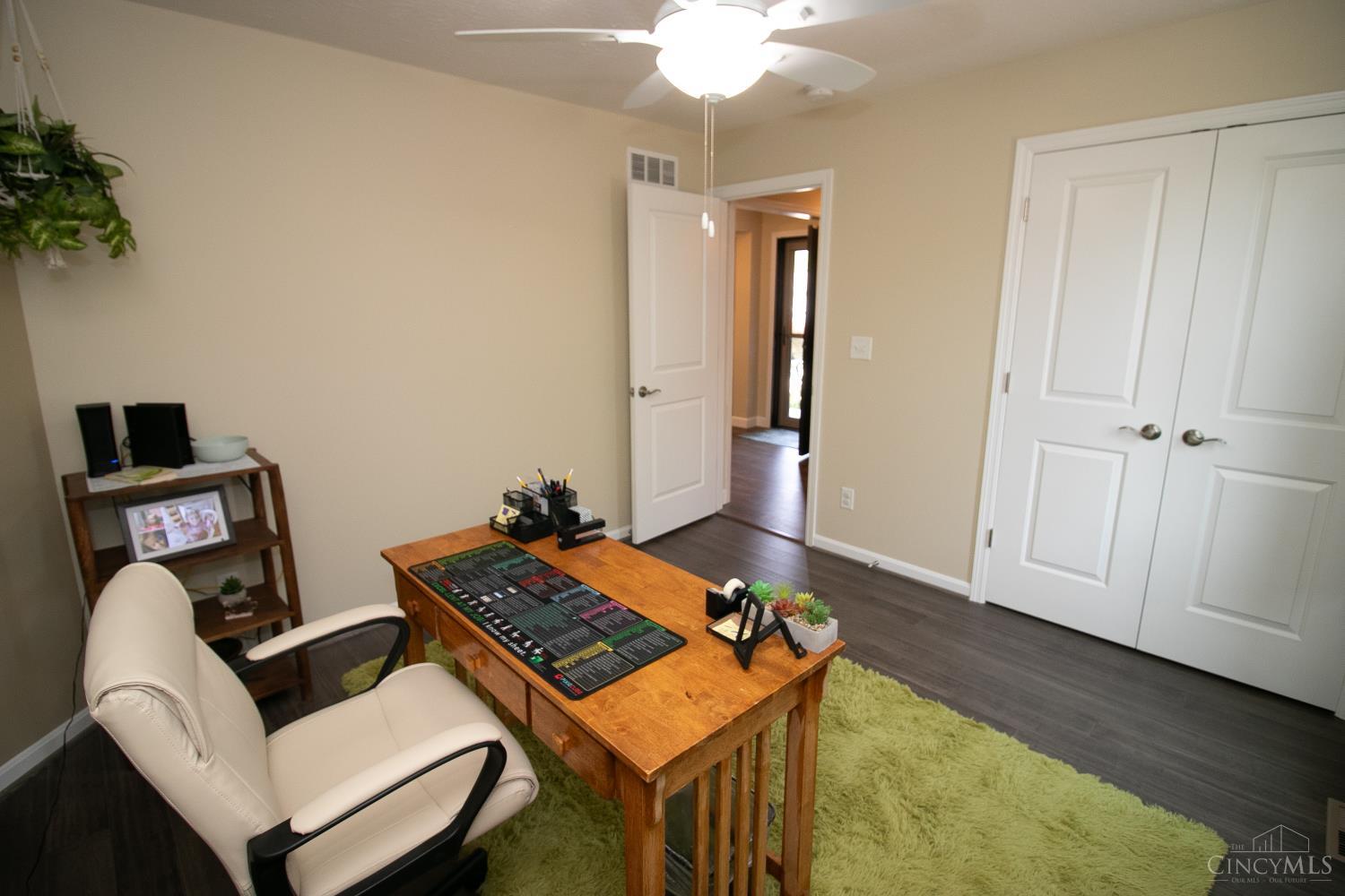 1331 Peregrine Way, Hamilton, OH, 45013 — photo 9