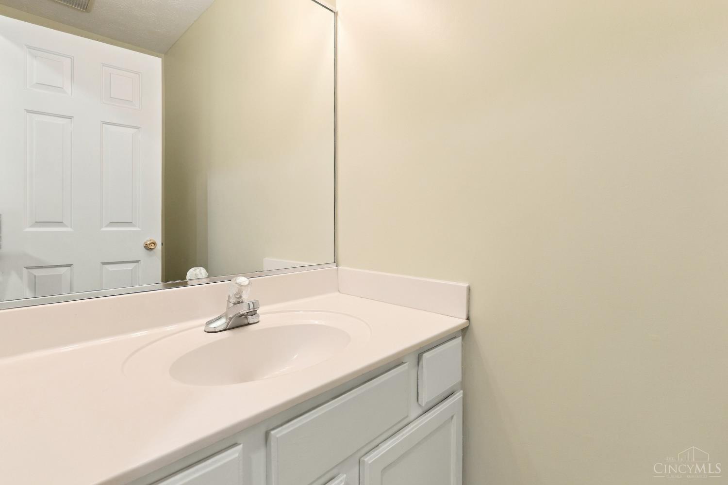 7576 Lake Pointe, Hamilton Twp, OH, 45039 — photo 16