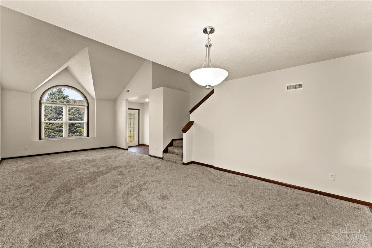 Photo 4 of Single family home for sale at 6344 Lakota Meadows Dr, Liberty Twp, OH 45044 | MLS# 1893905 | Listing updated on 2026-09-15