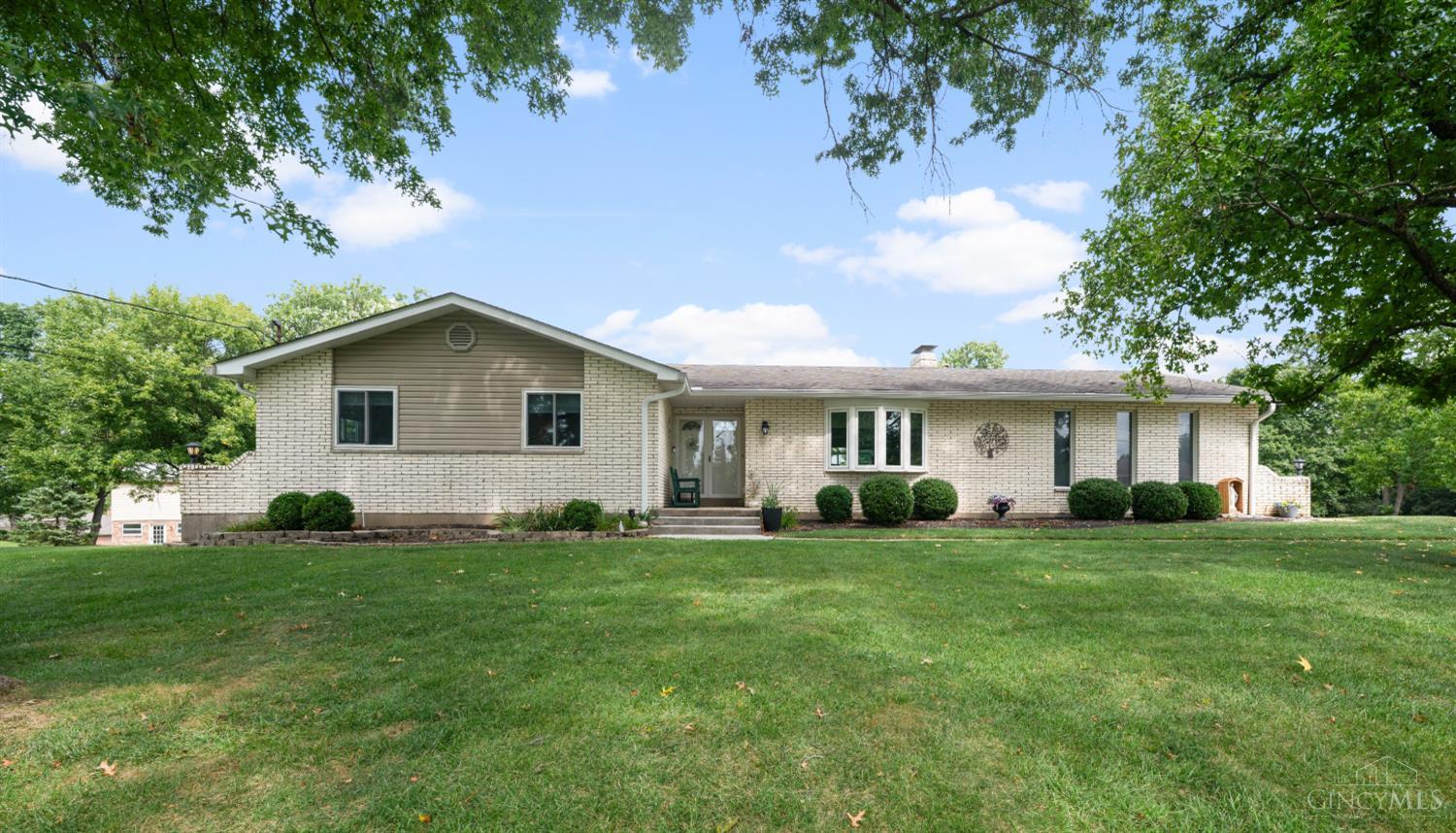 Photo 1 of Sale Pending at 6166 Ramblingridge Dr, Green Twp, OH 45247 | MLS# 1893809 | Listing updated on 2026-09-21