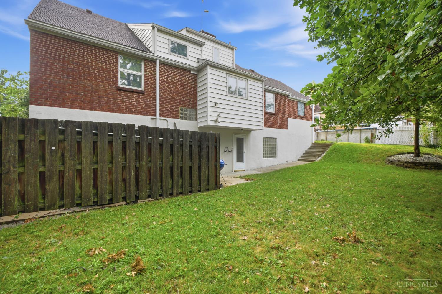 Photo 33 of Single family home for sale at 5557 Fairwood Rd, Green Twp, OH 45239 | MLS# 1893182 | Listing updated on 2026-09-15