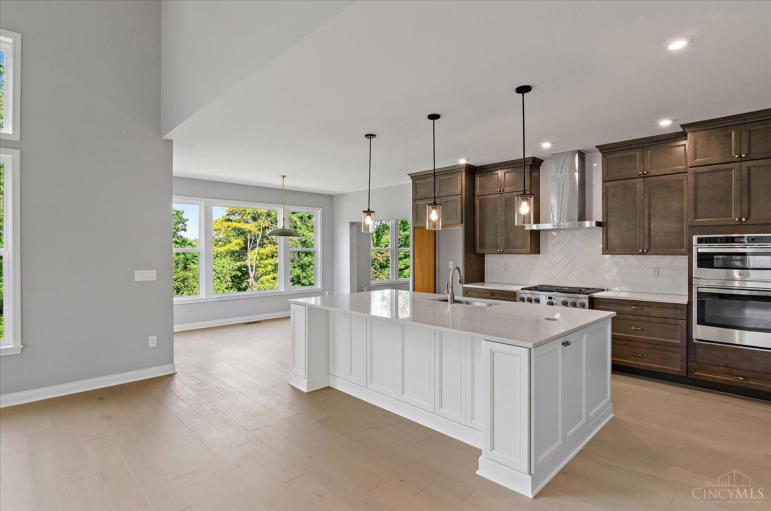 This home — photo 4