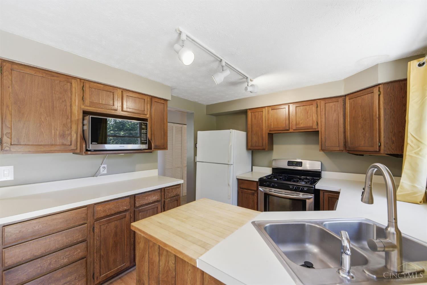 487 Brunswick Drive, Forest Park, OH, 45240 — photo 8