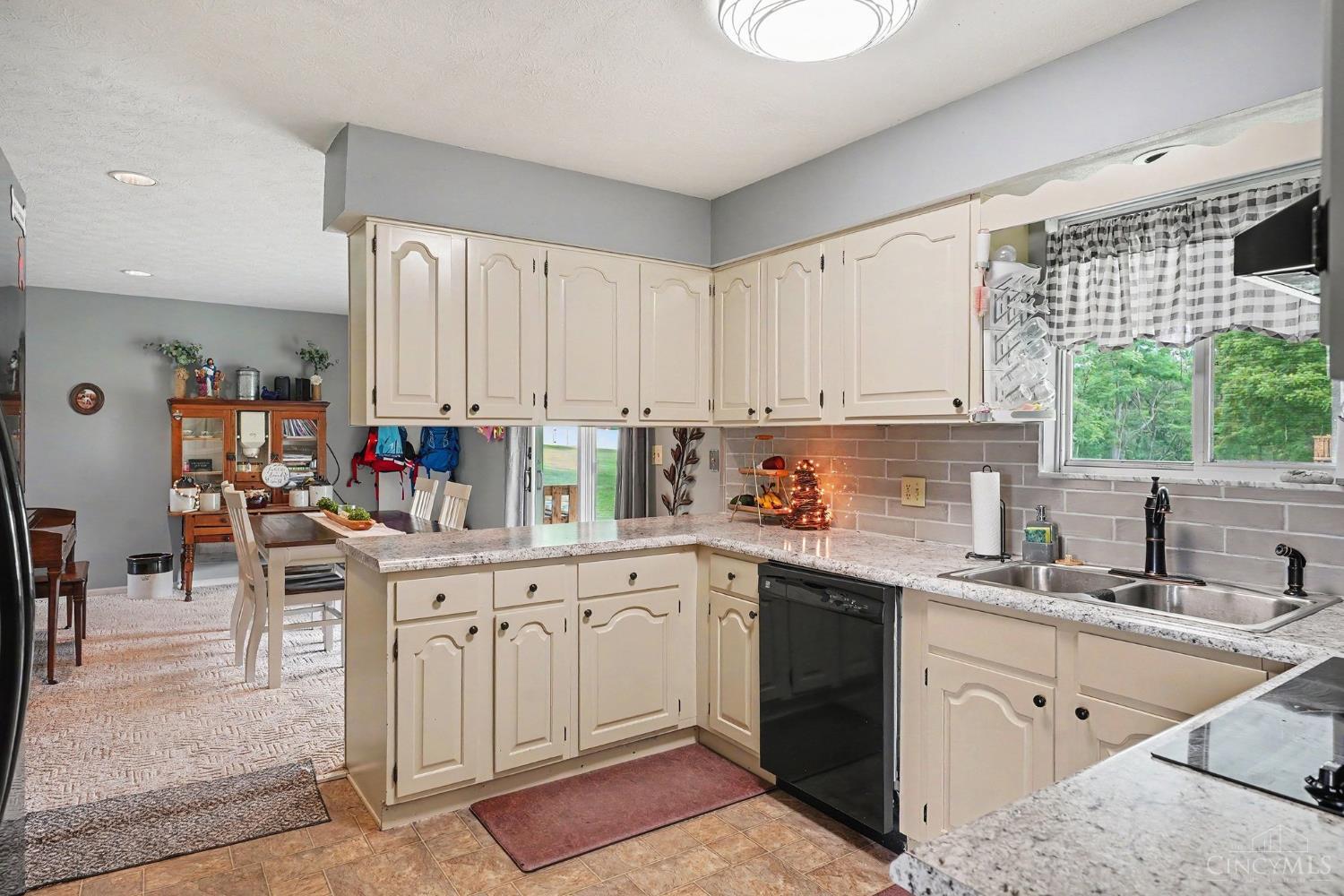 114 Meadow Lane, Hillsboro, OH, 45133 — photo 12