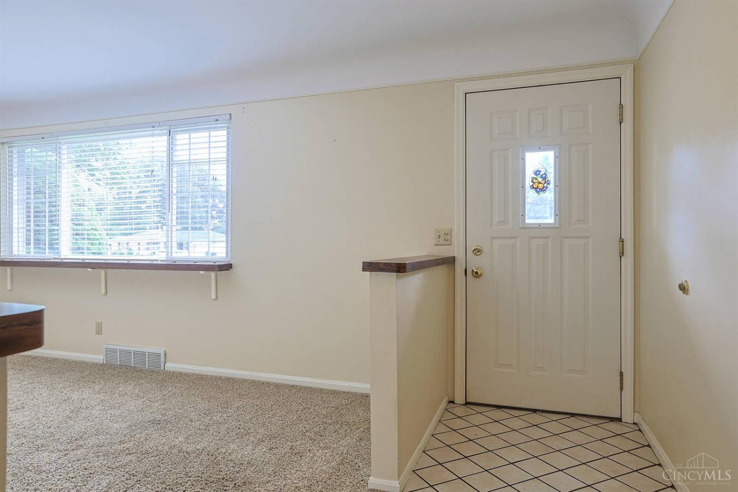 Photo 3 of Single family home for sale at 9154 Silva Dr, Colerain Twp, OH 45251 | MLS# 1893893 | Listing updated on 2026-09-15