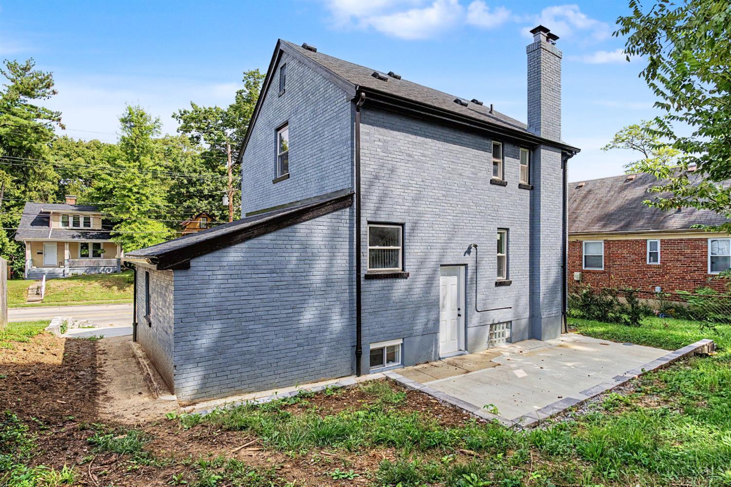 1127 Cedar Avenue, Cincinnati, OH, 45244 — photo 37