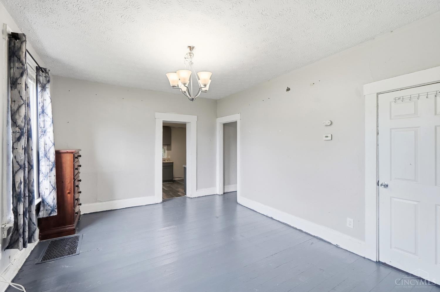 Photo 3 of Single family home for sale at 427 South 7th, Hamilton, OH 45011 | MLS# 1893585 | Listing updated on 2026-09-14