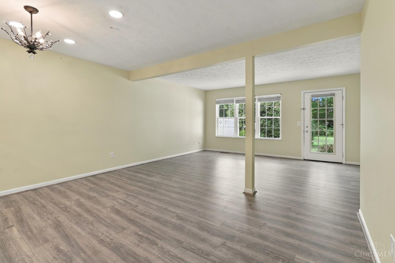 7576 Lake Pointe, Hamilton Twp, OH, 45039 — photo 10