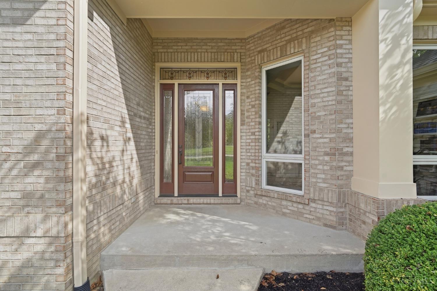 Photo 3 of Single family home for sale at 970 River Forest Dr, Maineville, OH 45039 | MLS# 1893561 | Listing updated on 2026-09-15