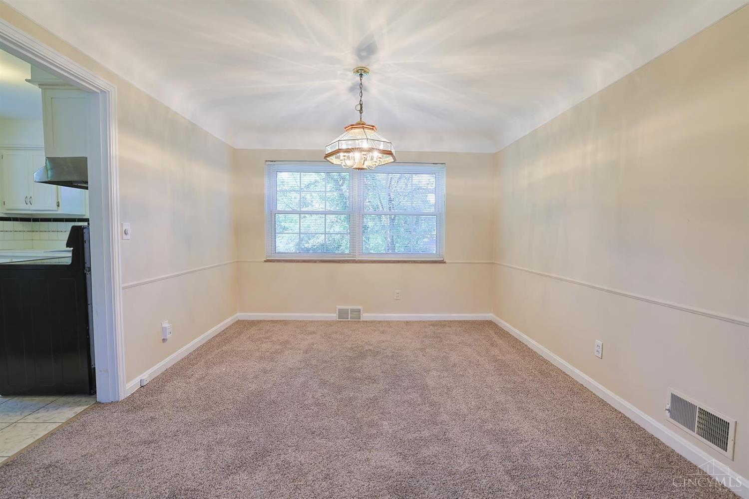 5631 Colerain Avenue, Cincinnati, OH, 45239 — photo 11