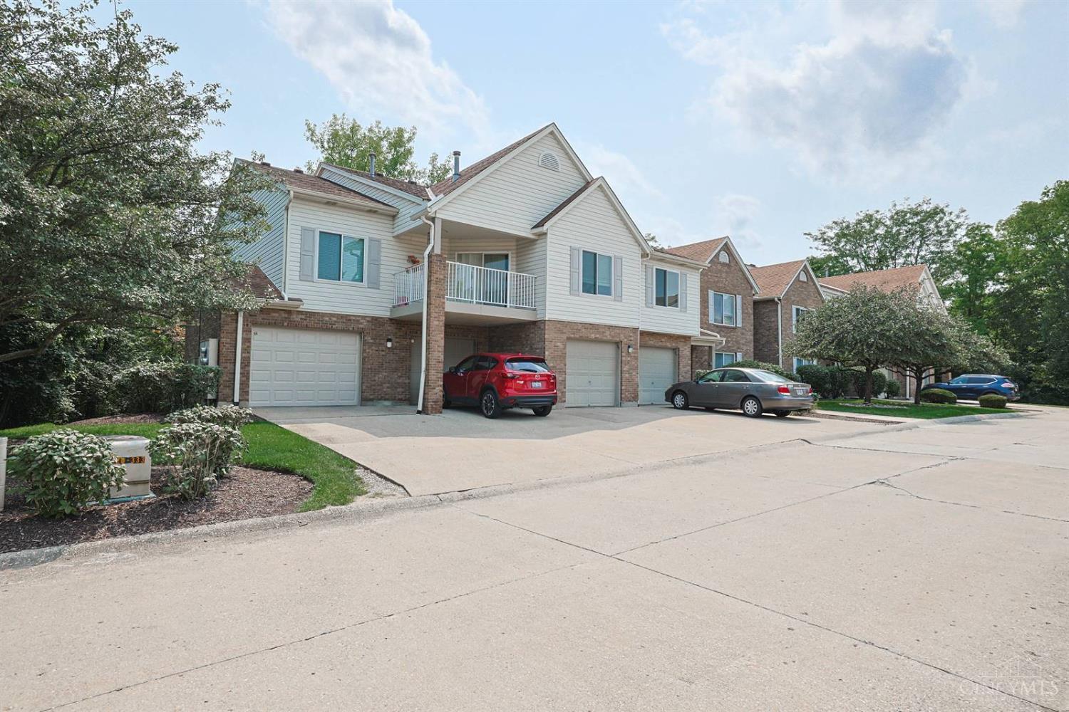 3351 Lindsay Lane #33, Colerain Twp, OH, 45251 — photo 2
