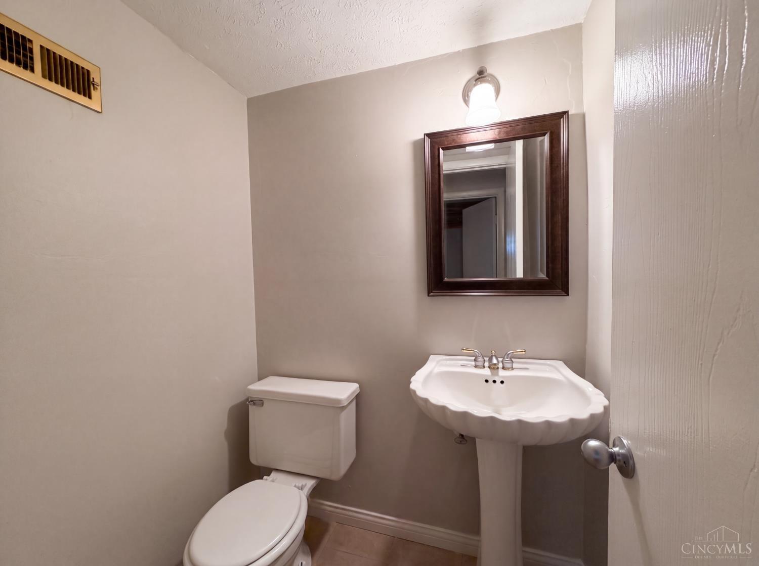 5569 Partridge Circle, West Chester, OH, 45069 — photo 16