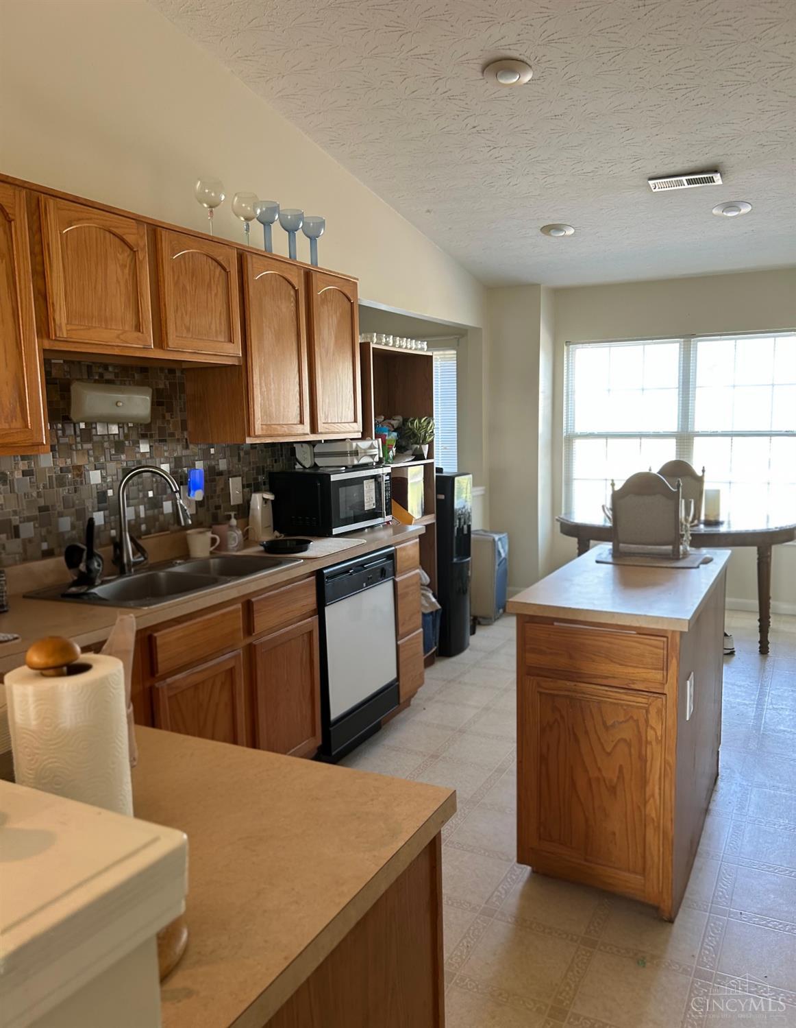 2433 Elderberry Court, Cincinnati, OH, 45239 — photo 13