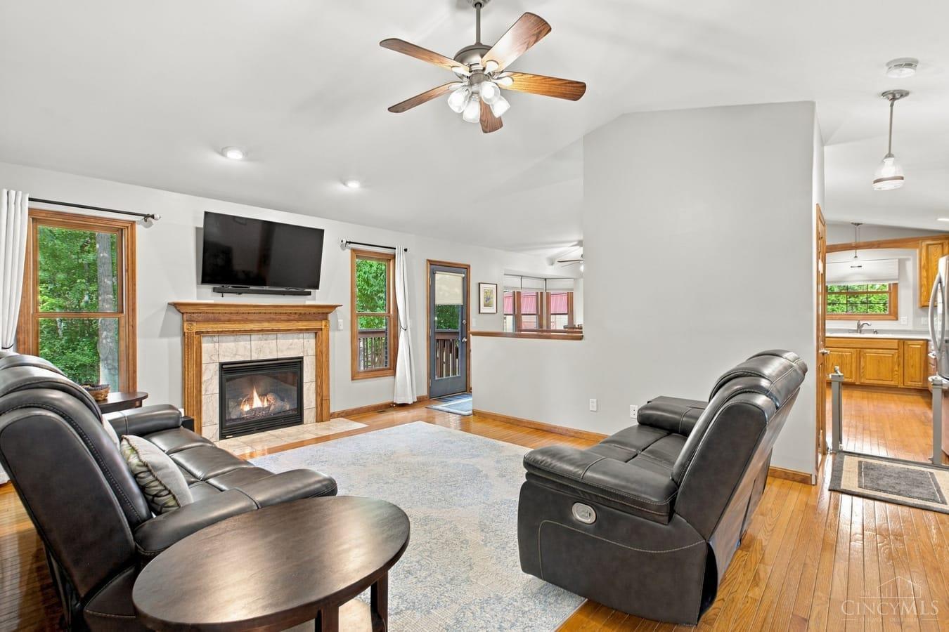 Photo 4 of Sale Pending at 6429 Patricia Blvd, Goshen Twp, OH 45122 | MLS# 1893891 | Listing updated on 2026-09-20