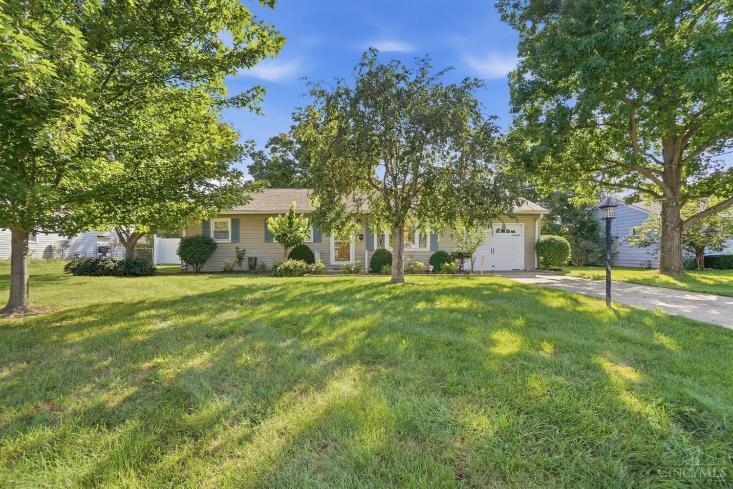 Photo 2 of Sale Pending at 422 Brelsford Ave, Trenton, OH 45067 | MLS# 1893986 | Listing updated on 2026-09-21