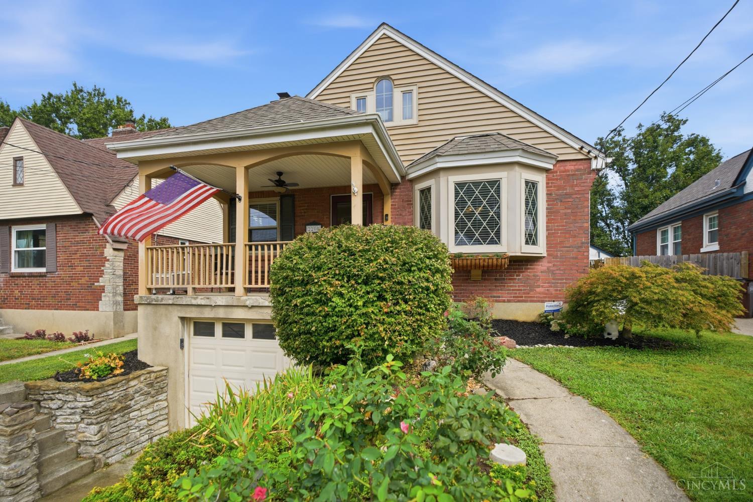 Photo 3 of Single family home for sale at 2200 Glenside Ave, Norwood, OH 45212 | MLS# 1893942 | Listing updated on 2026-09-18