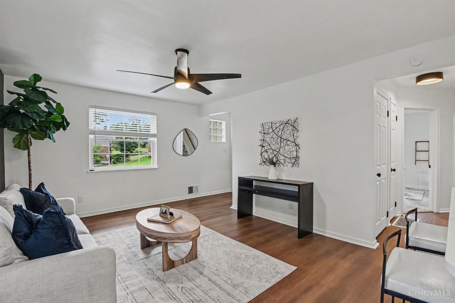 Photo 3 of Single family home for sale at 5574 Raceview Ave, Green Twp, OH 45248 | MLS# 1893632 | Listing updated on 2026-09-16