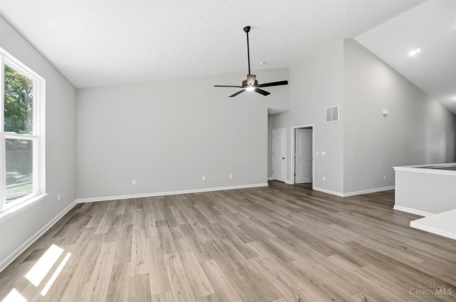 1255 Eagle Boulevard, Hamilton Twp, OH, 45039 — photo 8