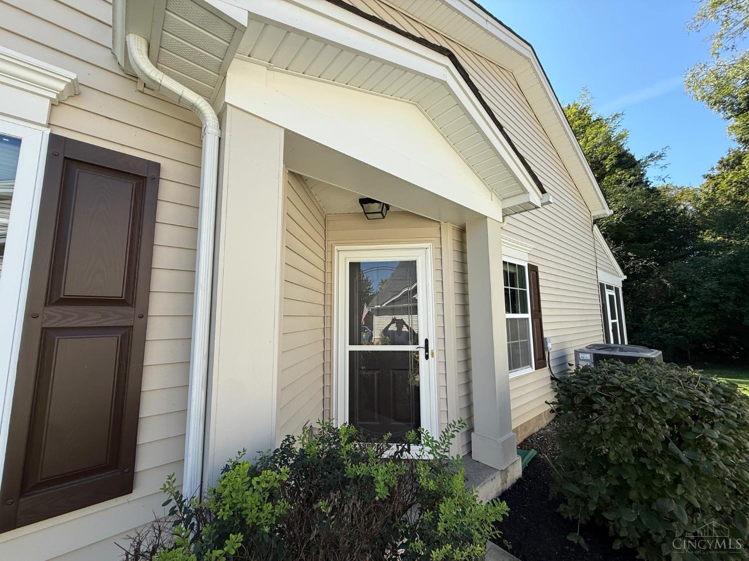 Photo 3 of Condo for sale at 3288 Thoroughbred Dr, Loveland, OH 45140 | MLS# 1894096 | Listing updated on 2026-09-16