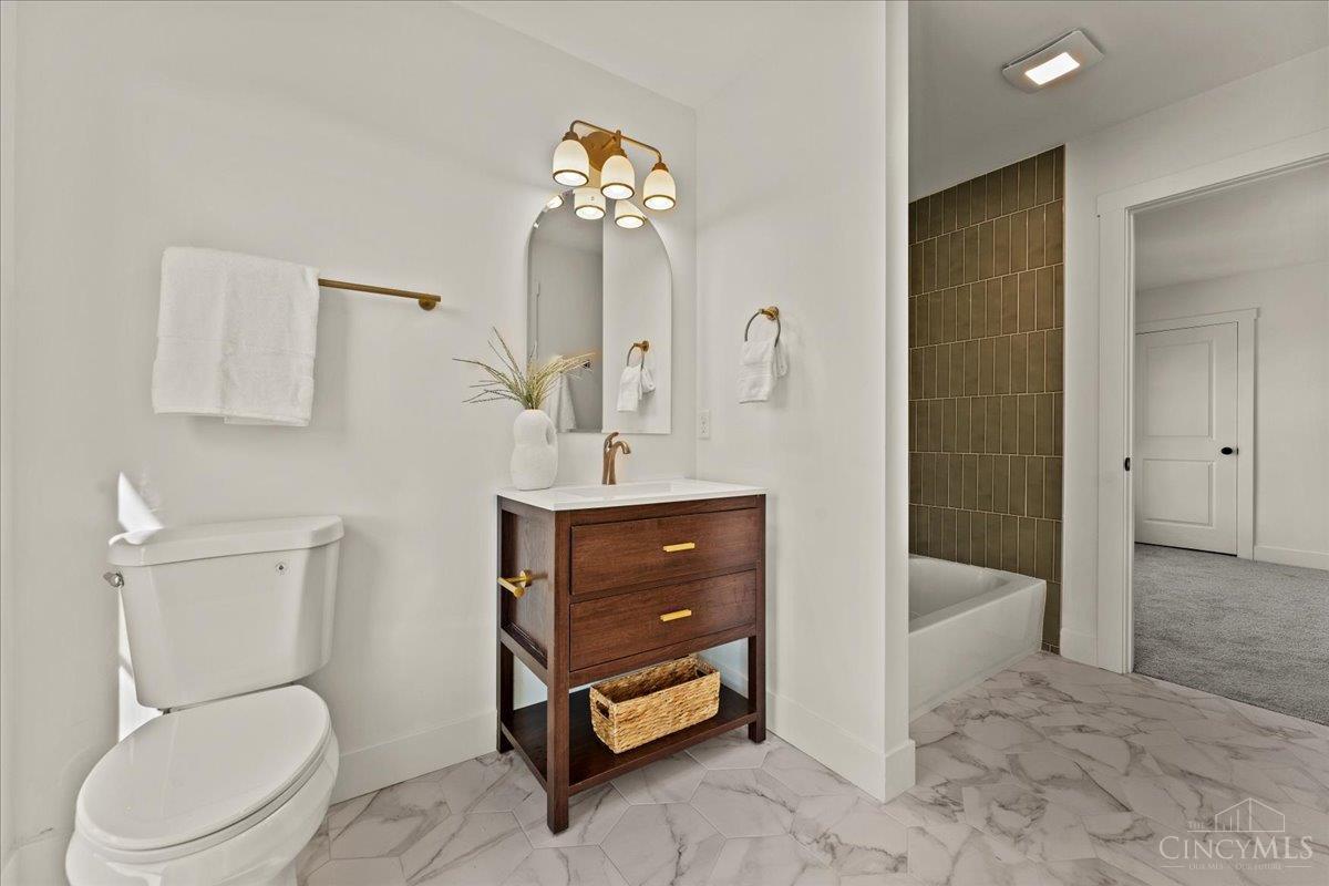 1570 St Leger Place, Cincinnati, OH, 45207 — photo 38