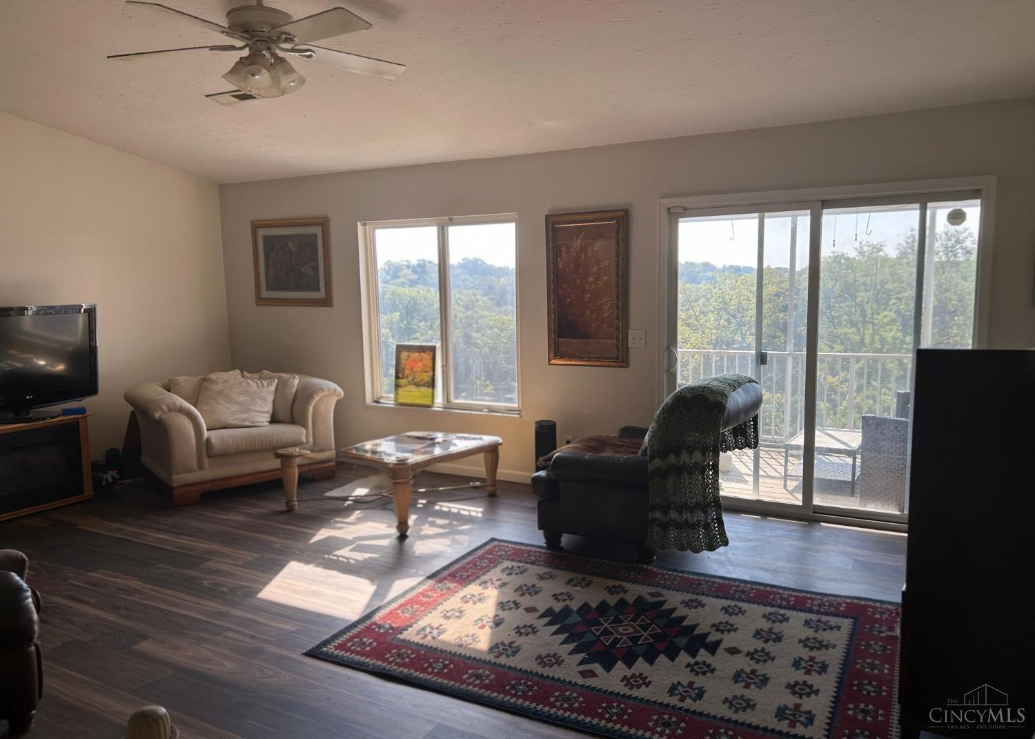 Photo 3 of Townhouse for sale at 2433 Elderberry Ct, Cincinnati, OH 45239 | MLS# 1893955 | Listing updated on 2026-09-16