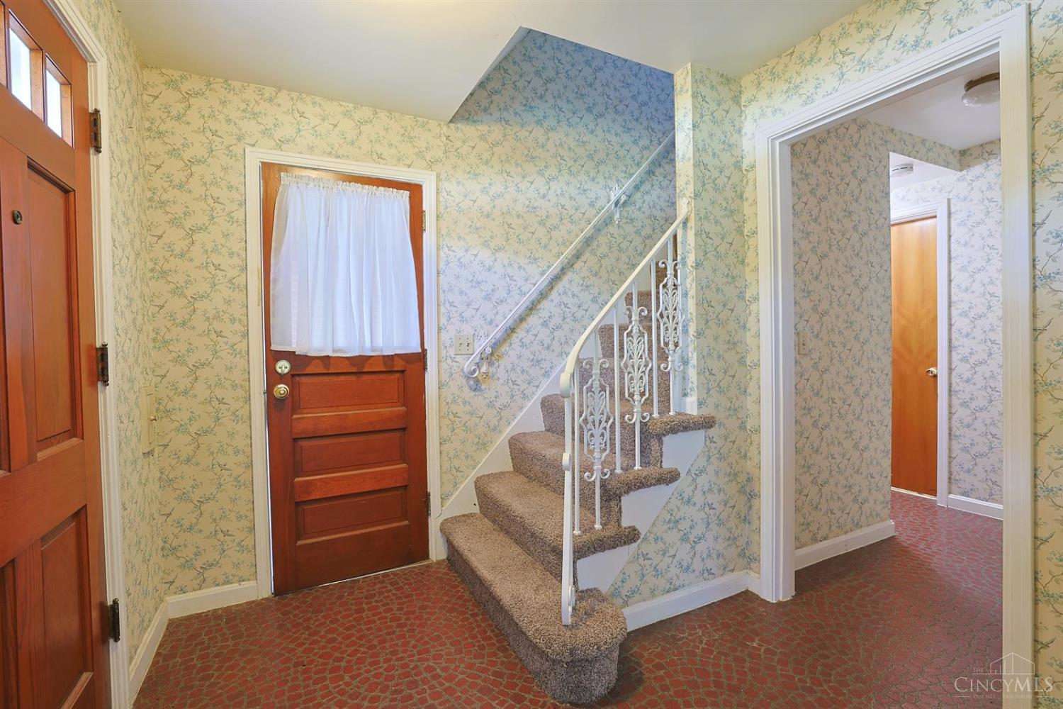 Photo 4 of House for sale at 5631 Colerain Ave, Cincinnati, OH 45239 | MLS# 1893106 | Listing updated on 2026-09-15