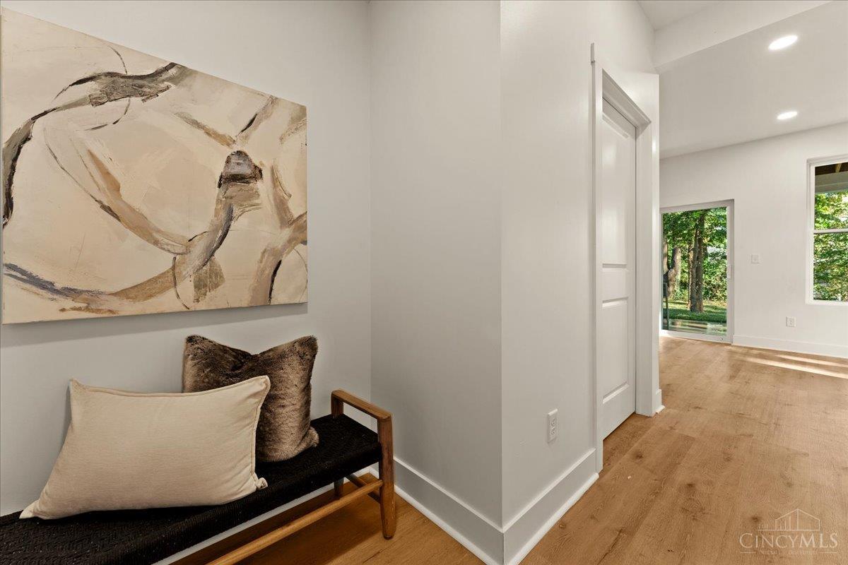 1570 St Leger Place, Cincinnati, OH, 45207 — photo 46