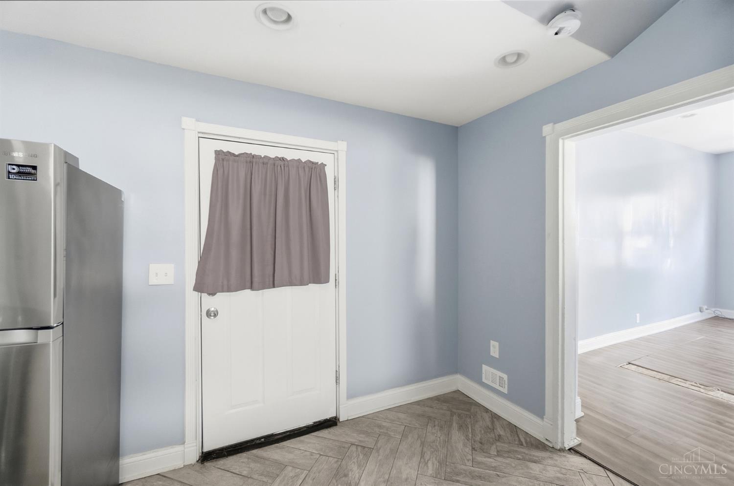 120 Winkler Street, Cincinnati, OH, 45219 — photo 11